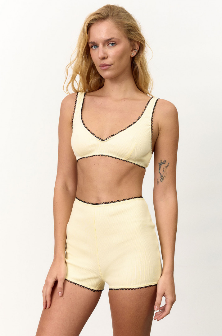 Топ рубчик з мереживом