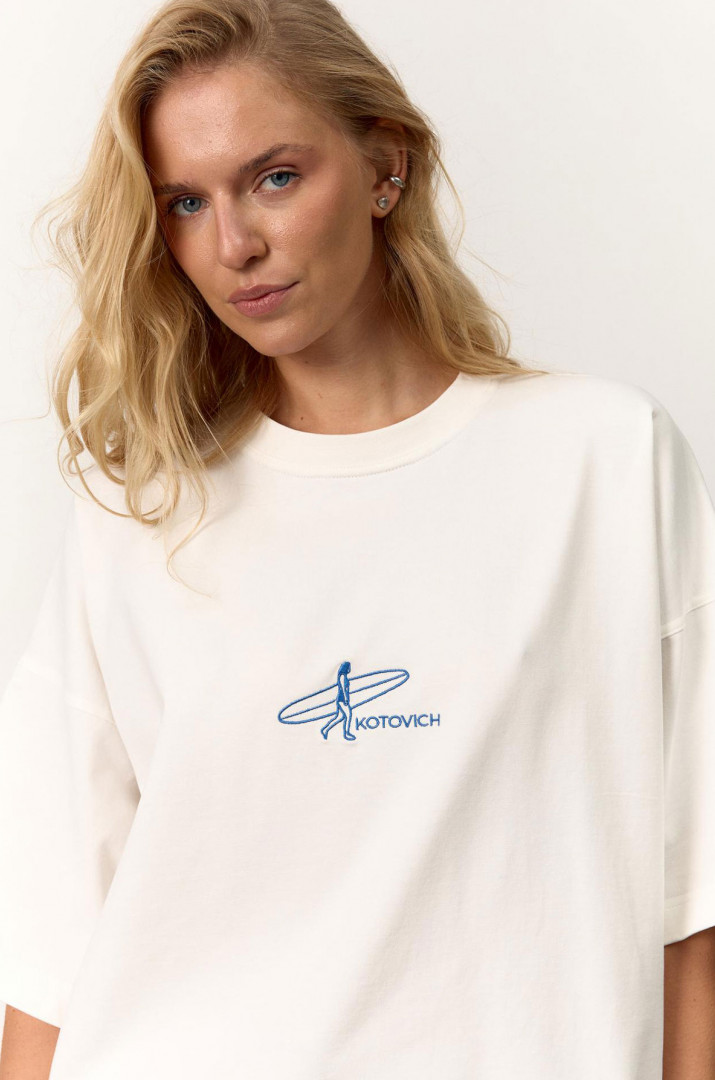 Футболка з вишивкою Surfer