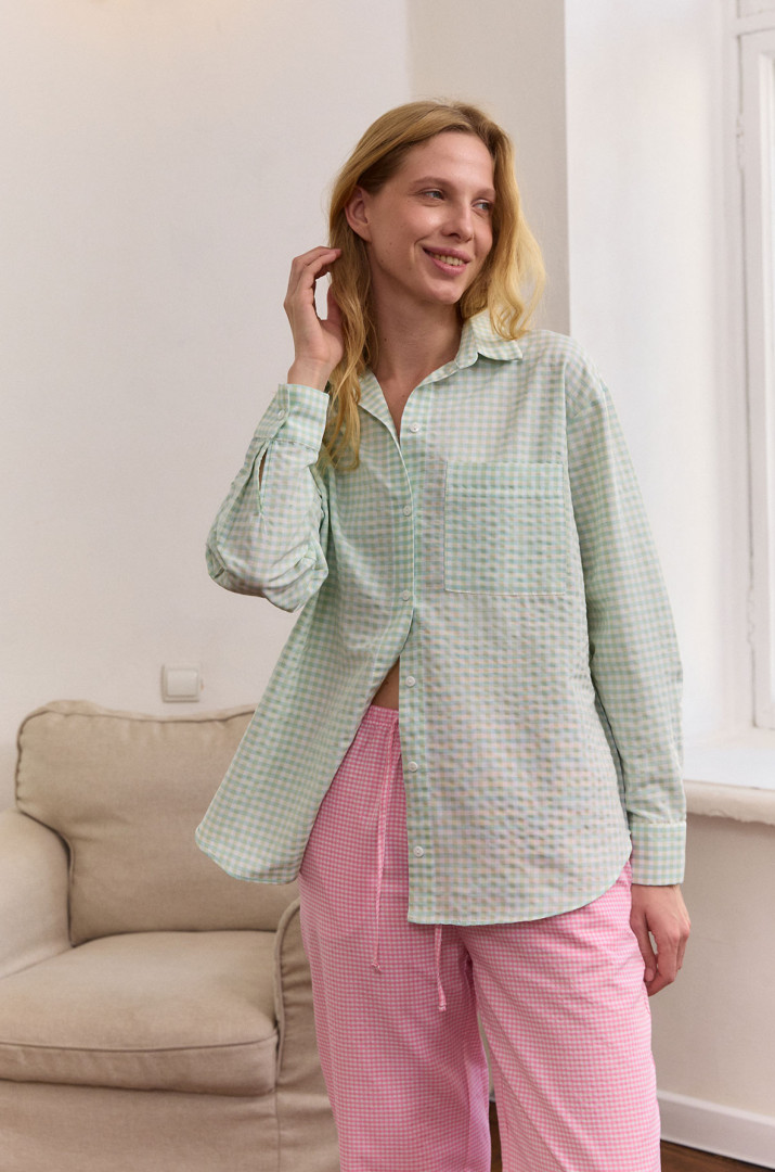 Сорочка в клітинку