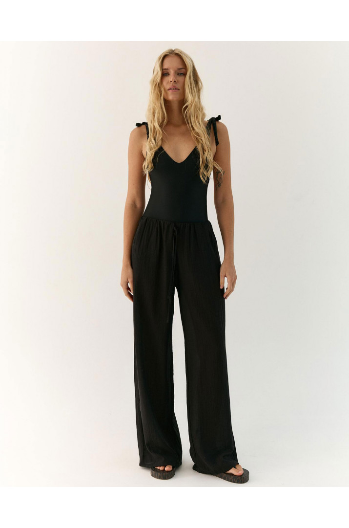 Штани вільного крою